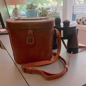 Vintage US WWII binoculars and leather carrying case Purse Prop or Decor